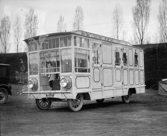 Mobile home by Ford Motor Company. April 9, 1924, National Photo Company.