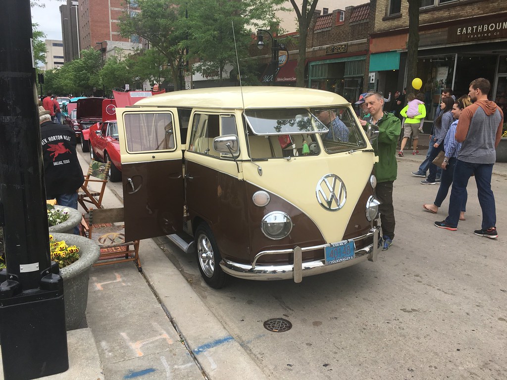 Split windshield VW camper van, State Street, Madison, Wisconsin, June 2, 2018 